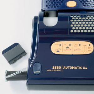 Sebo Automatic X7 - Easy brush roll removal