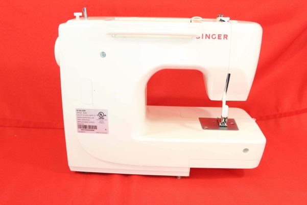 R 8280 Sewing Machine SINGER Sewing Machines Arts, Crafts & Sewing ...
