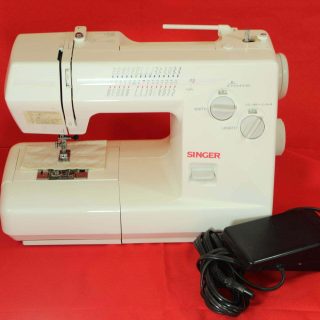 Reconditioned Singer 384.18024000 Sewing Machine
