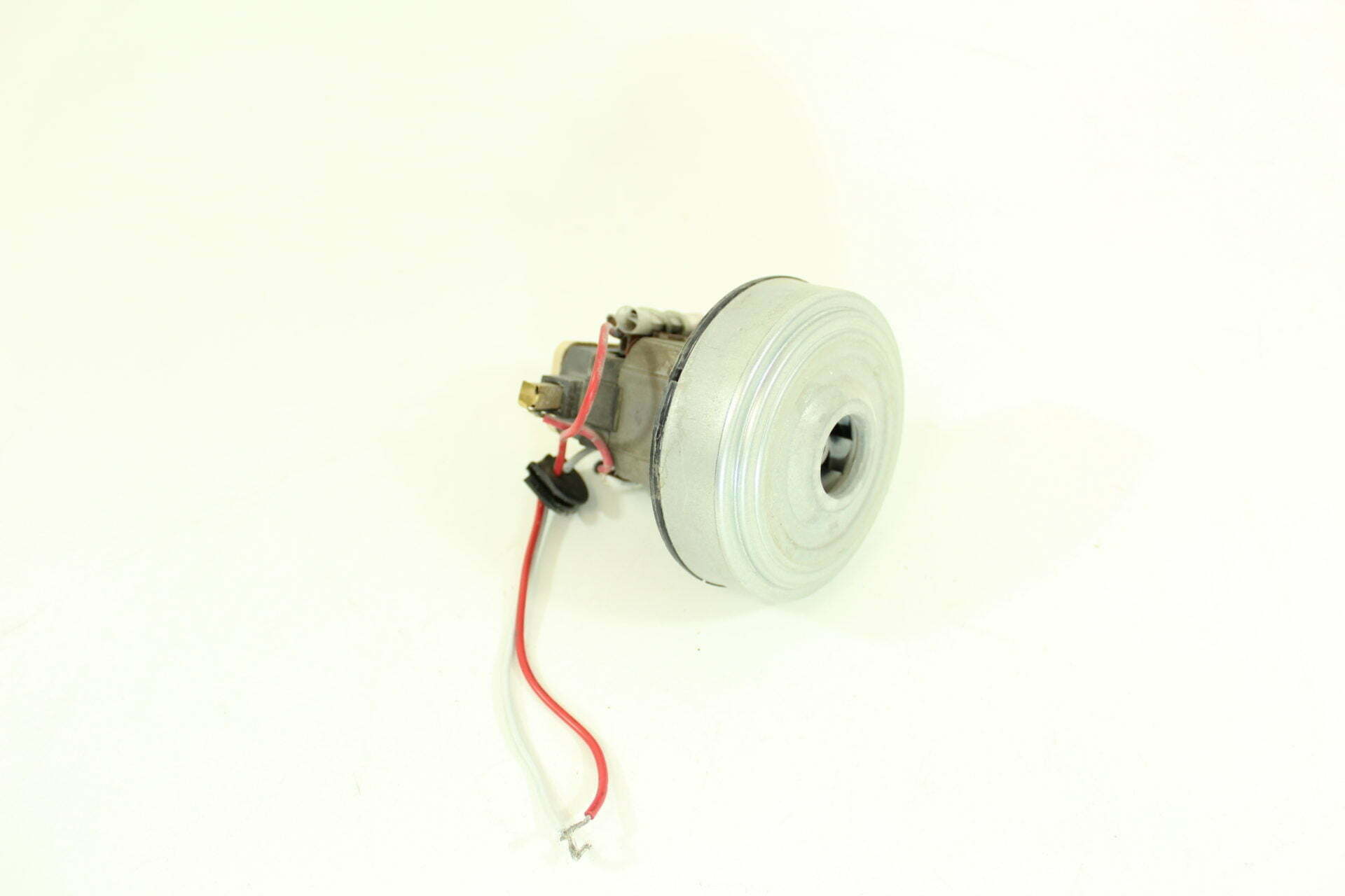 Genuine preowned Shark vacuum motor for models UV650, ZU560, ZU560C, ZU561, ZU562, ZU572