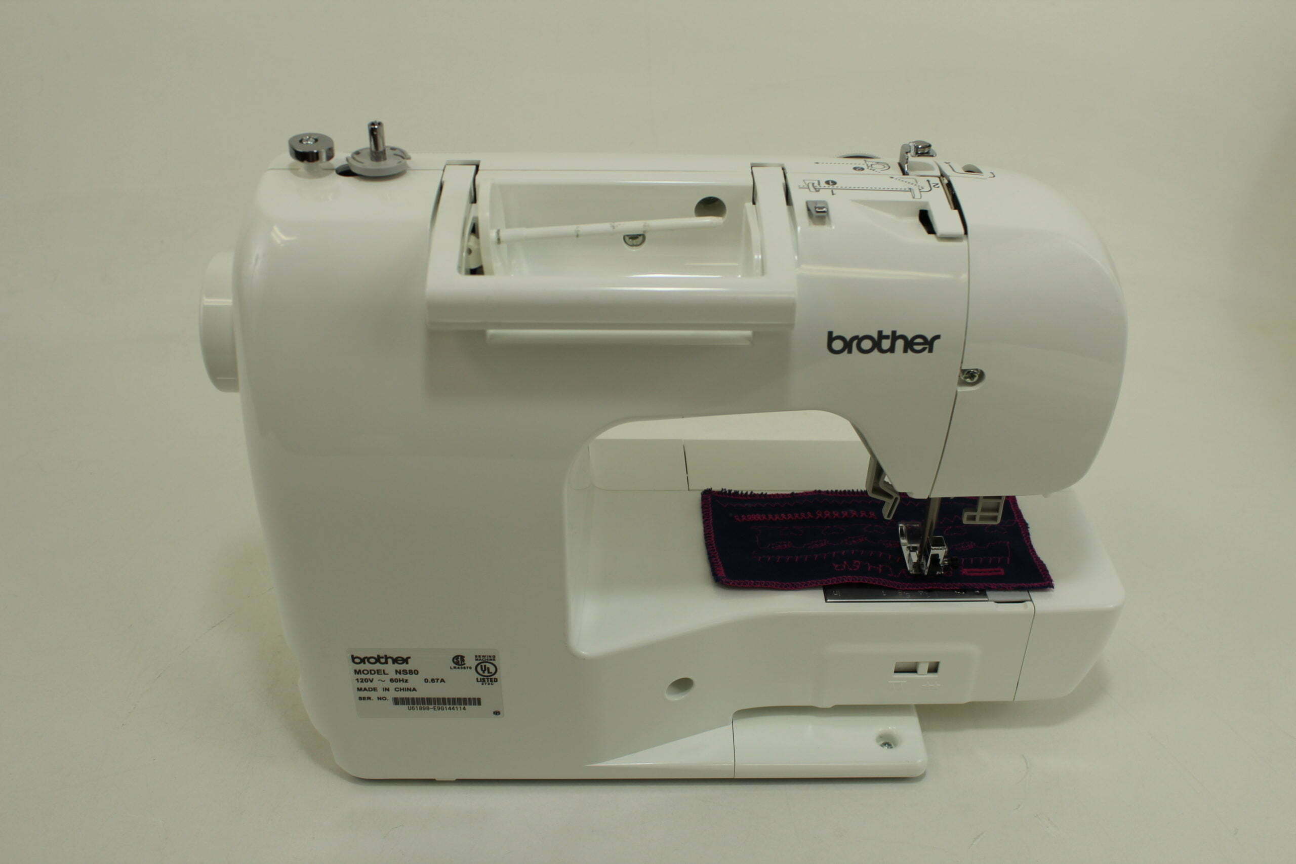 Pre-owned Brother Innov-is 80 Computerized Sewing Machine w/ 6 Month Warranty - Image 3