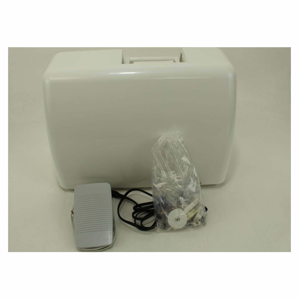 Pre-owned Brother Innov-is 80 Computerized Sewing Machine w/ 6 Month Warranty - Image 5