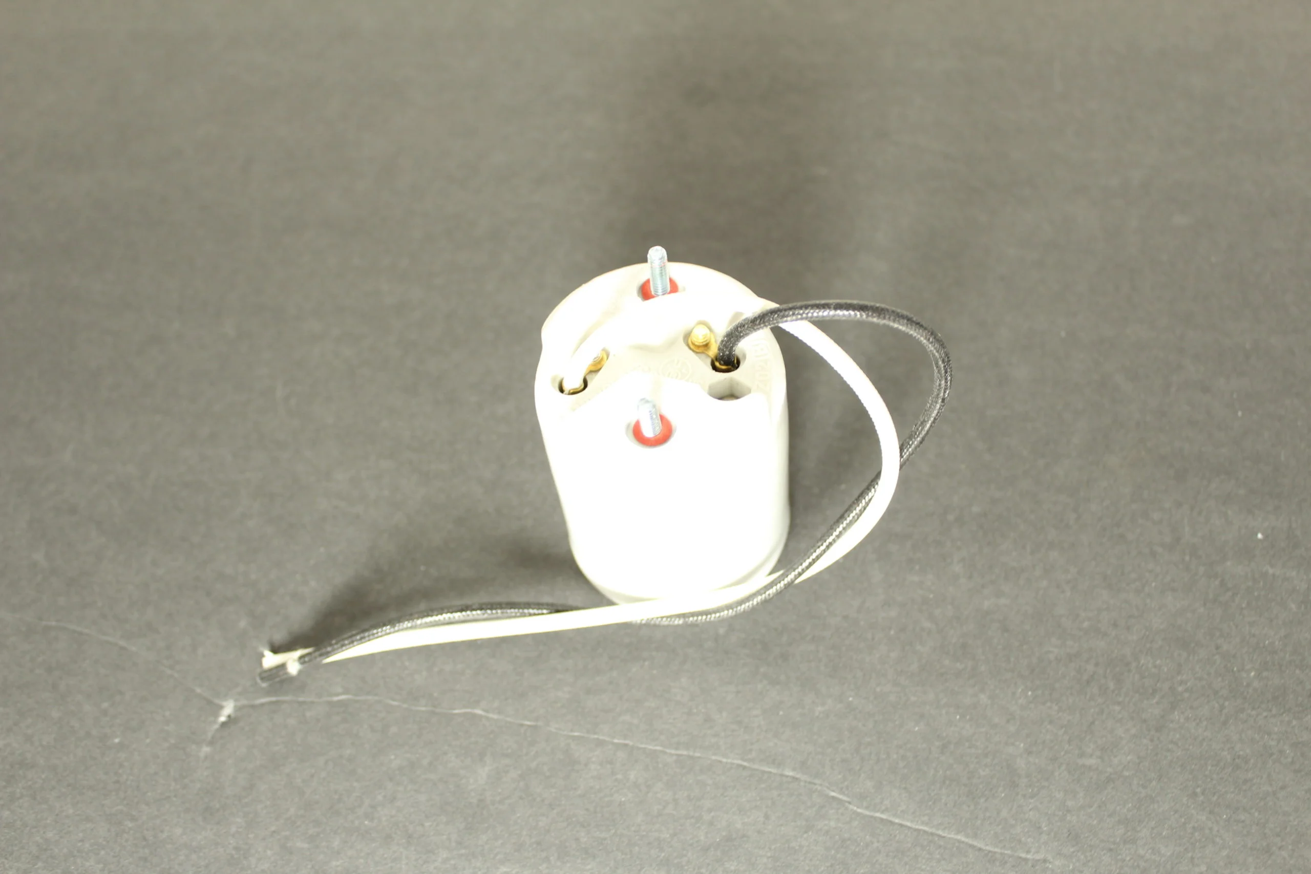Heavy Duty Keyless Mogul E-39 Glazed Porcelain Socket - Image 2