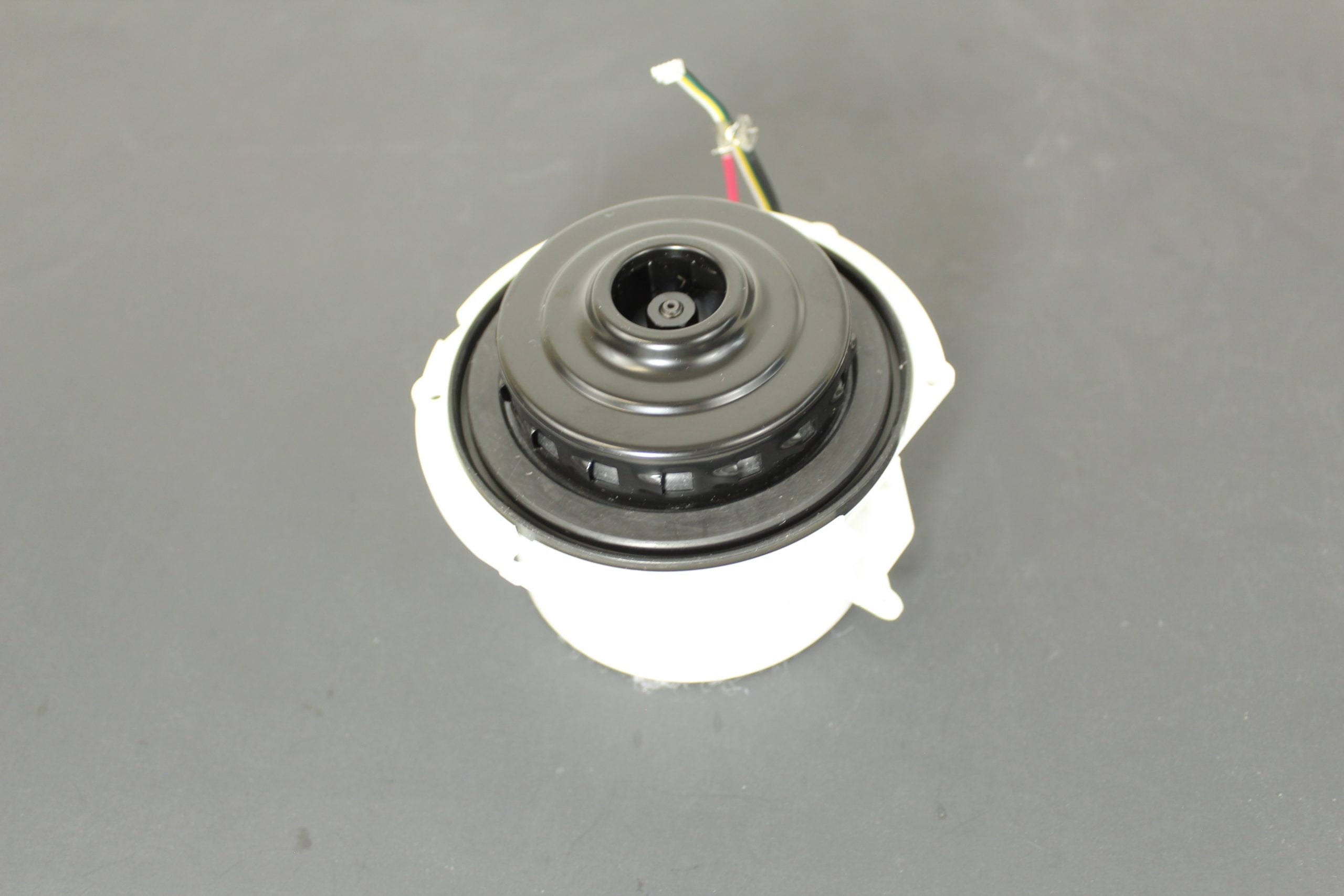 Assy Motor P2954 SWET REPL Bissell repair part number: 1626670 