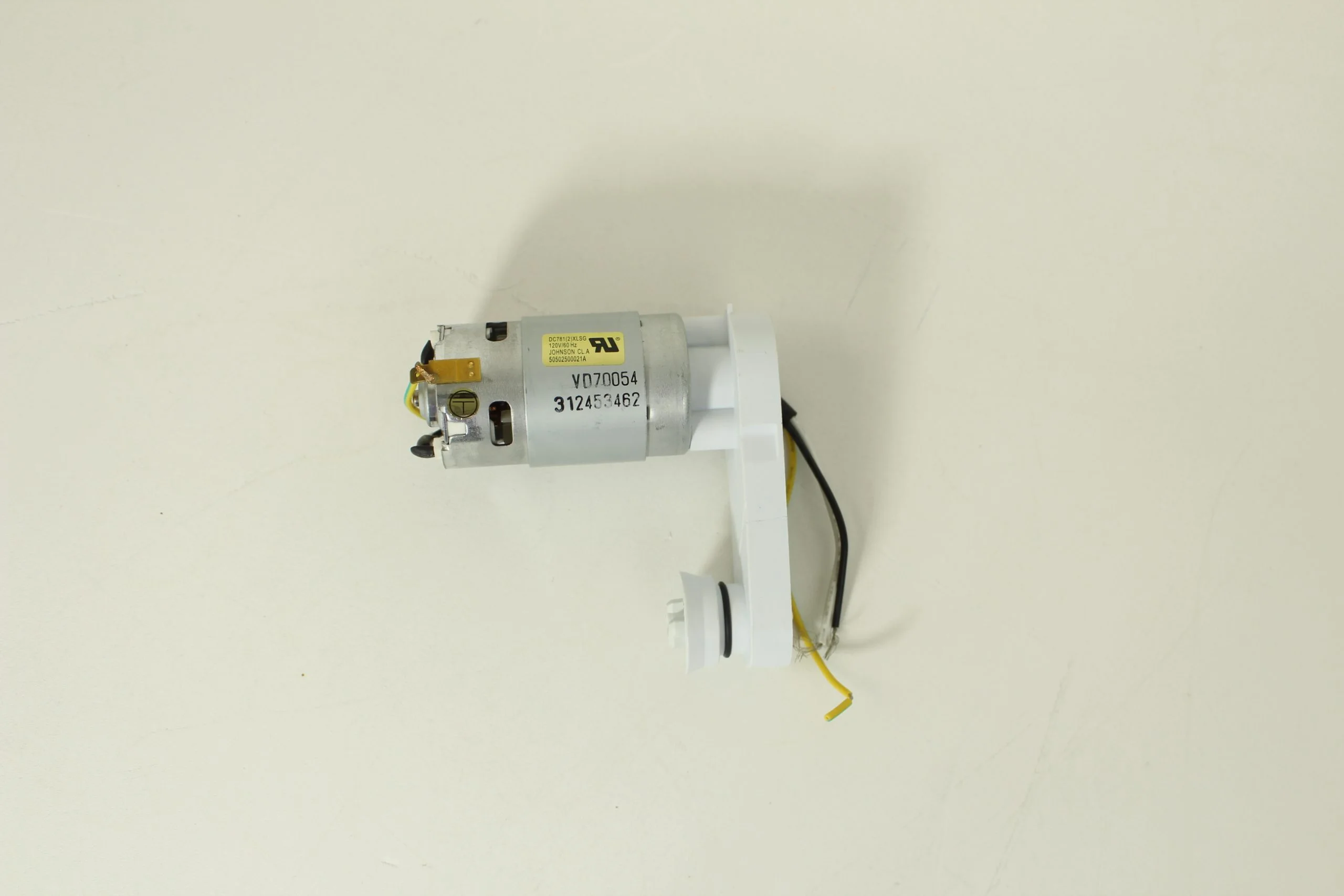 Brush Motor with PCBA lead wire and belt assembly 120V Bissell repair part number: 1609663 - Image 5