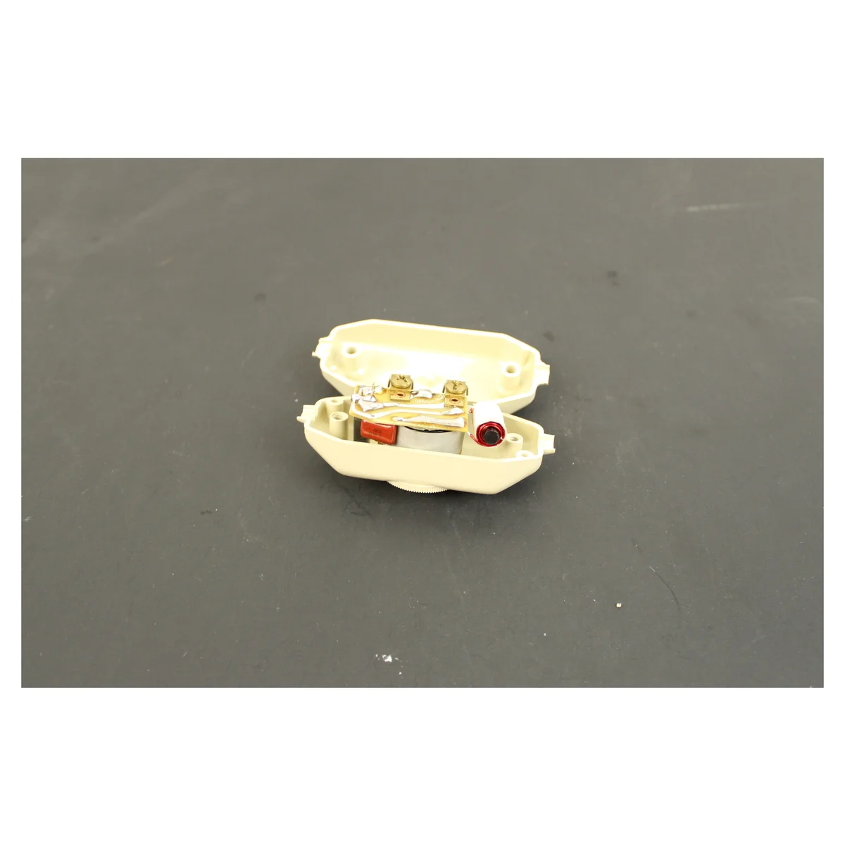In-Line Single-Pole, Feed-Through Rotary Lamp Cord Dimmer - Ivory - Image 3