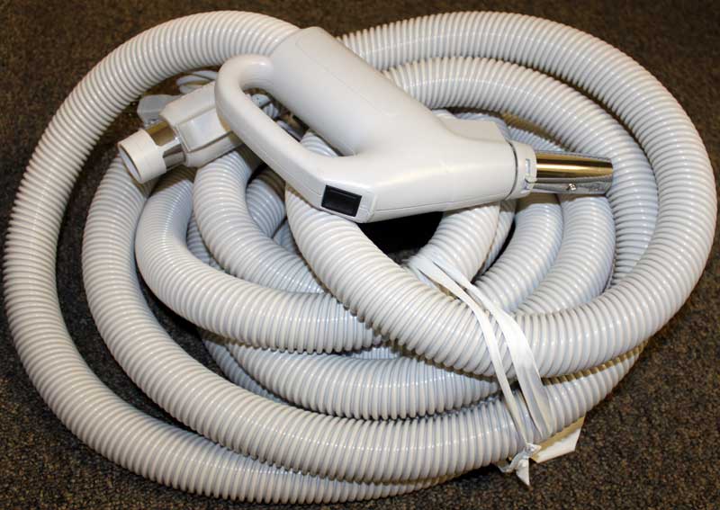 Hose, Wht or Lt Gry 30' Dual Volt 1 1/4" Corded Cr Part Number: SZ130114030BCUI for Built-In