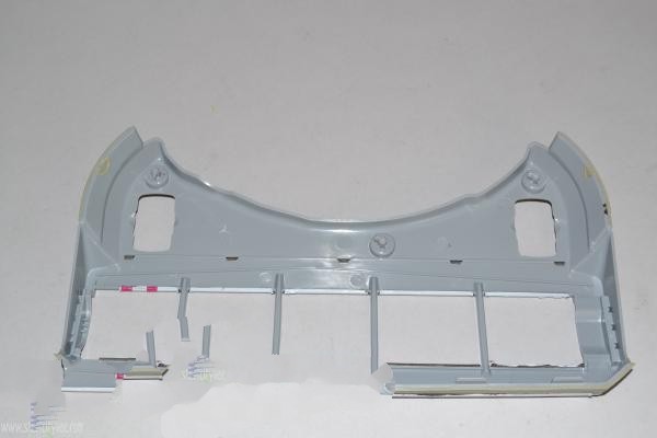 BOTTOM PLATE, EL8605A Part Number: 82851-1 for Eureka