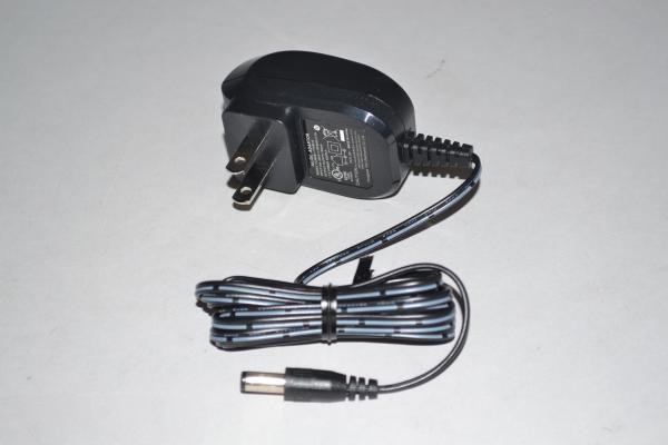 Charger Bissell repair part number: 1600689