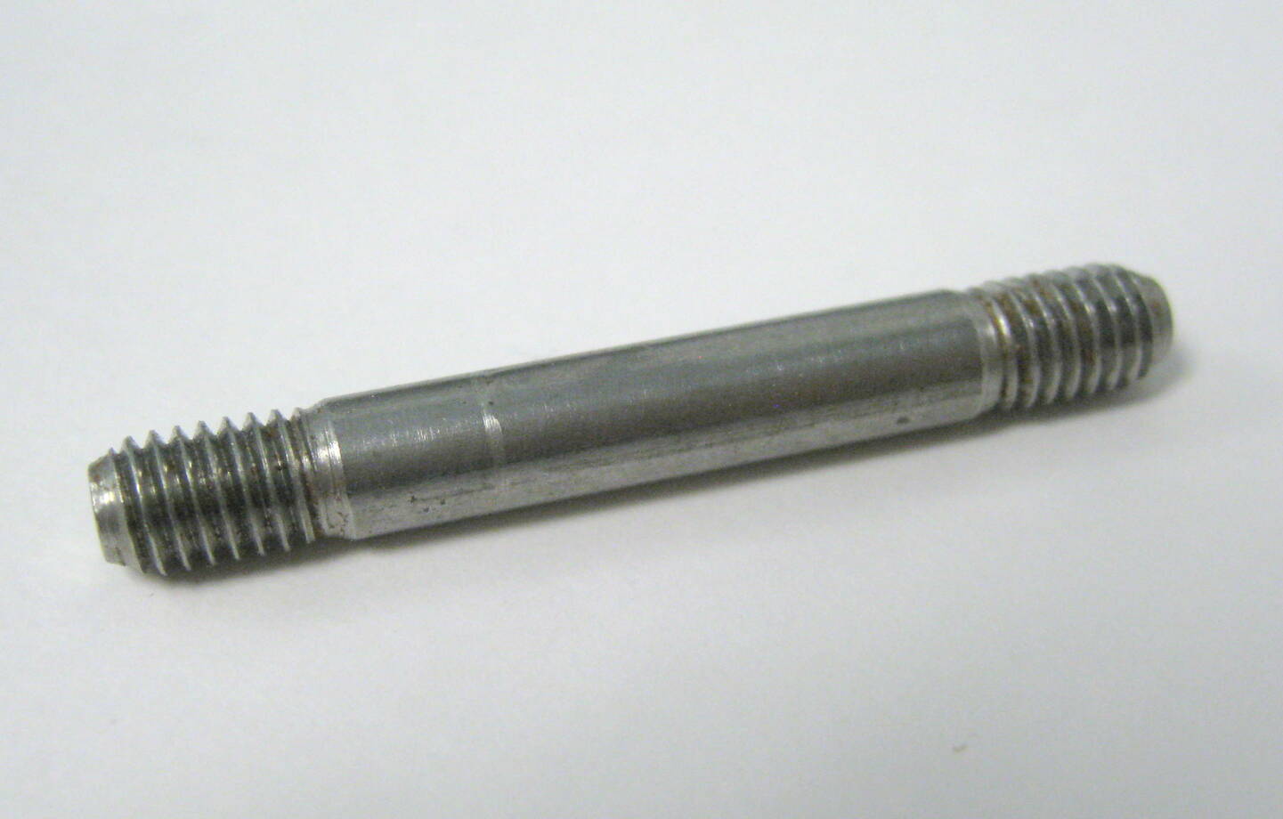 Shaft, R.H., for duo Sebo vacuum cleaner repair part