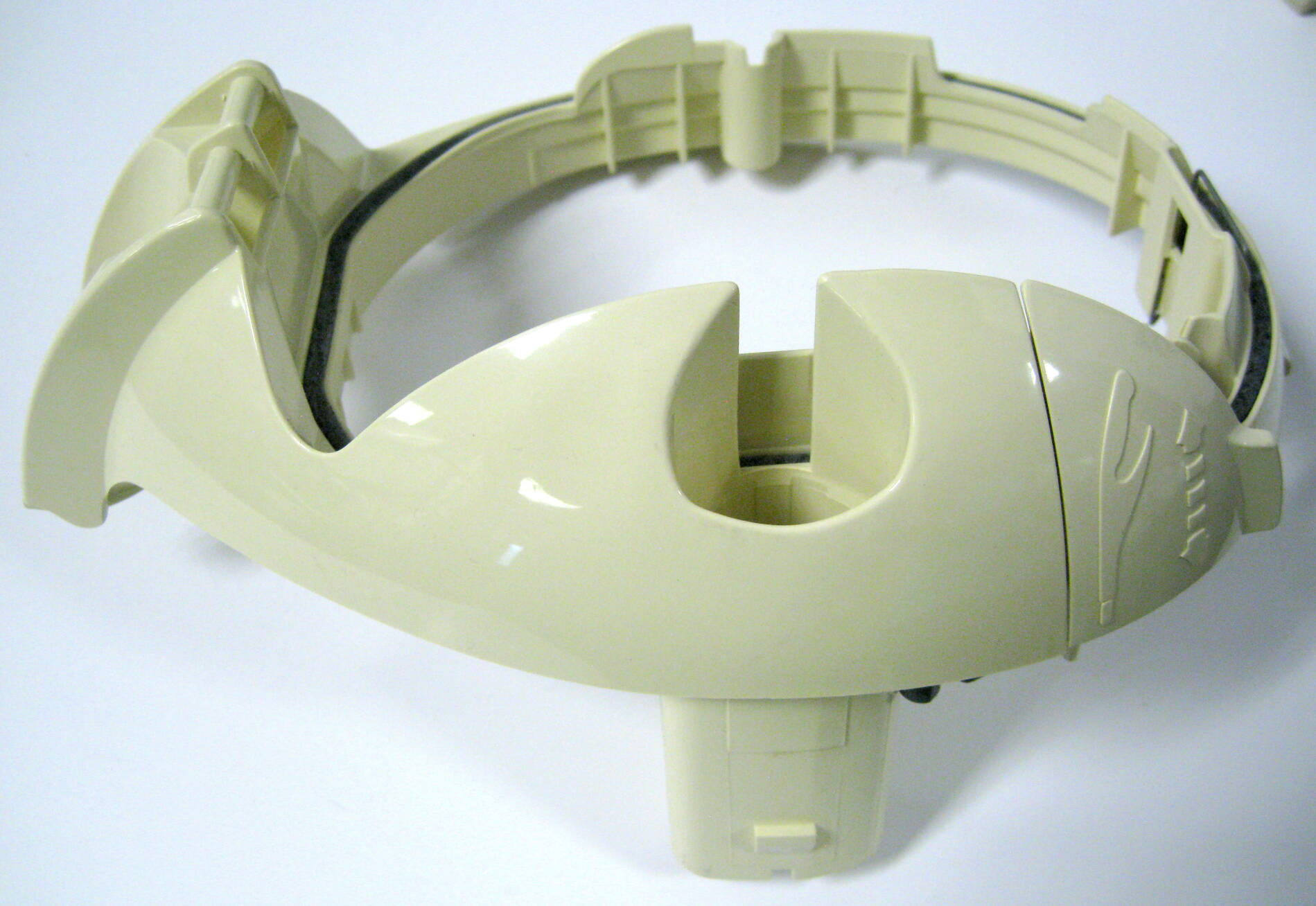 Refer to 7093WE Cover, dust bag housing, for FELIX Classic (cream) Sebo vacuum cleaner repair part