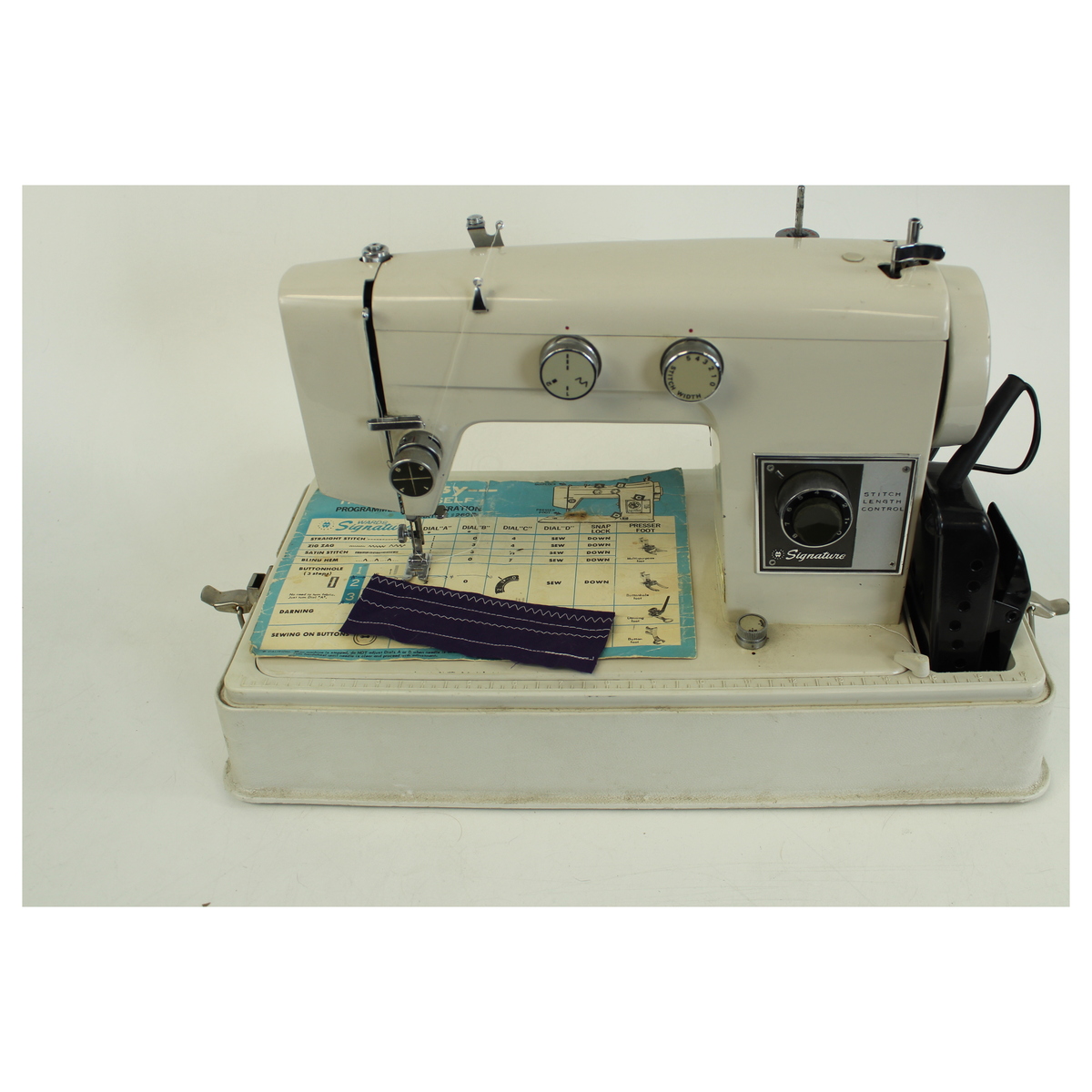 Reconditioned Montgomery Ward URR 260D Sewing Machine - Vacuums R