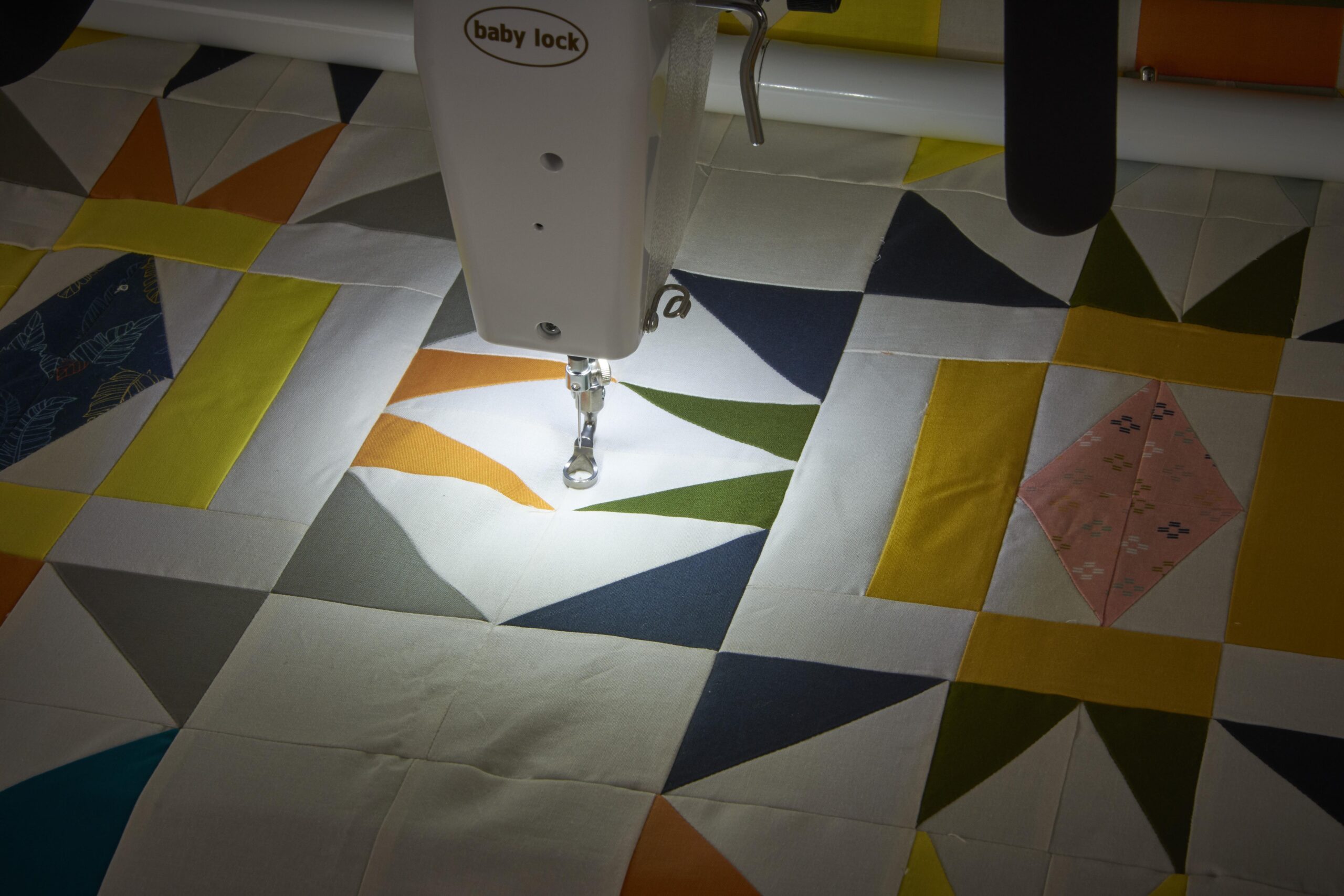 Baby Lock Gallant – Frame-Mounted Power for Big, Beautiful Quilts with Villa2 Frame - Image 13