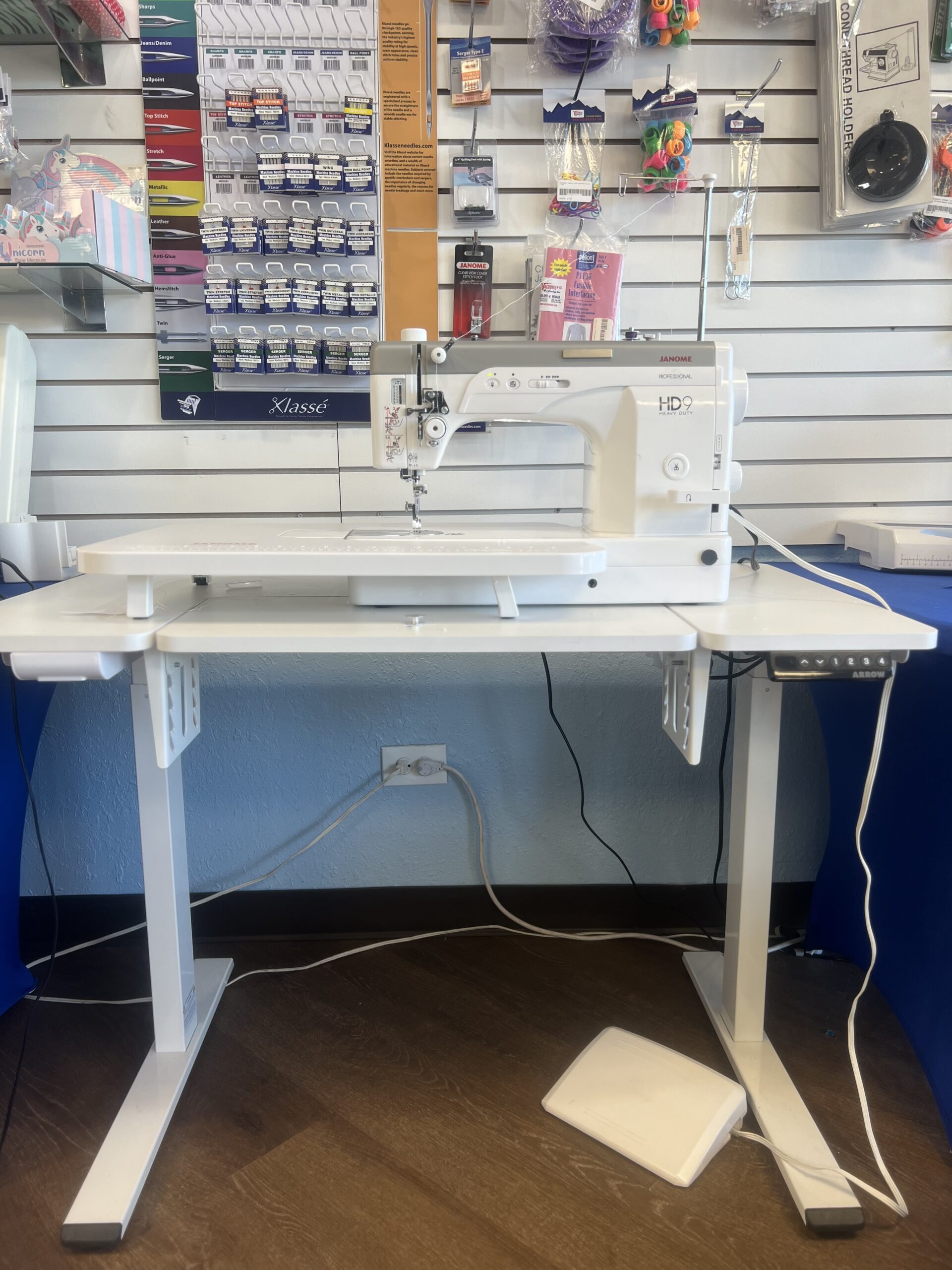 Pre owned Janome HD9 with custom stand and table