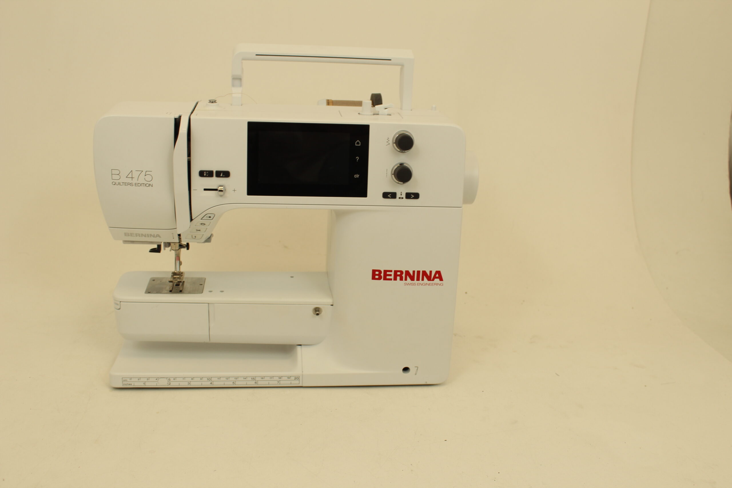 Reconditioned Bernina B475 Quilter's edition 90 day warranty with some accessories only - Image 14