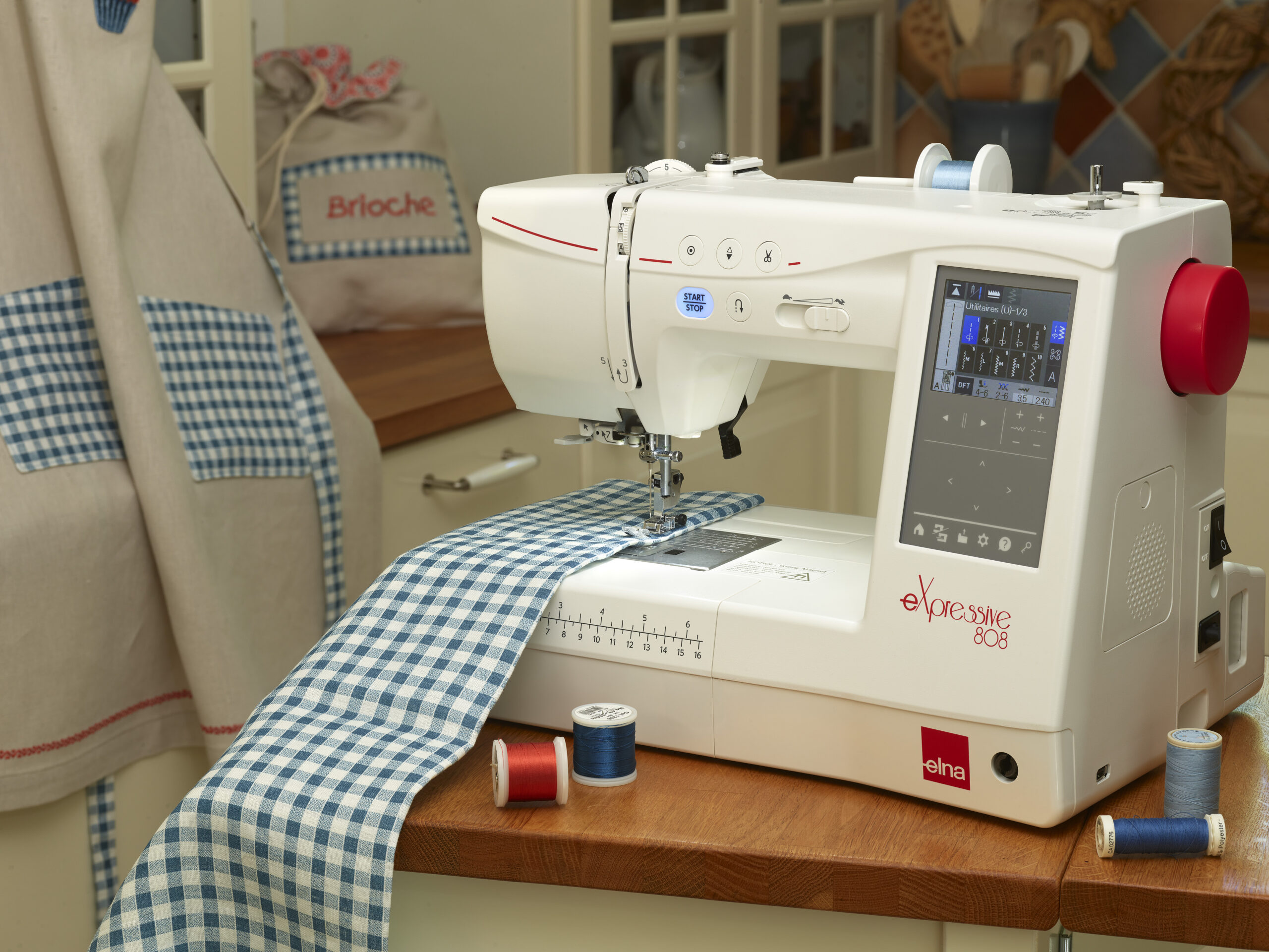 Elna eXpressive 808 sewing machine - Image 3
