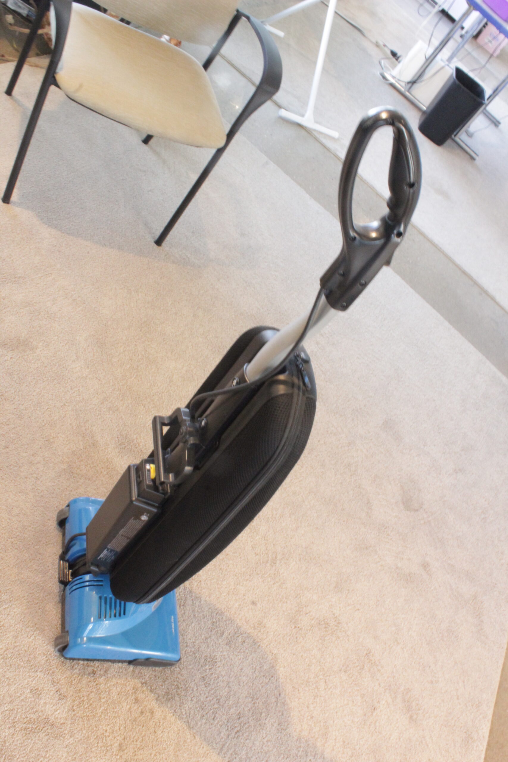 Pre Owned Riccar R10CV Supralite Cordless Vacuum w/ 90 Day Warranty - Image 4